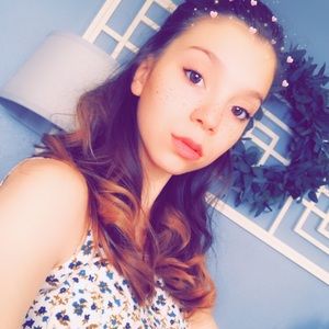 Meet your Posher, Amelia